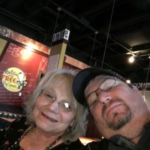 Meet your Posher, Etta